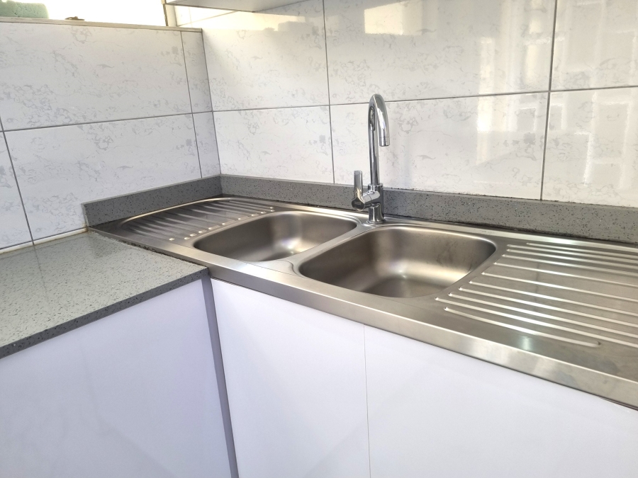 To Let 2 Bedroom Property for Rent in North Beach KwaZulu-Natal