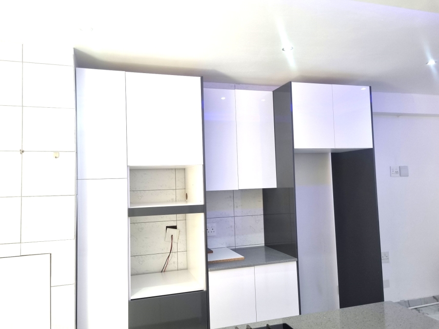 To Let 2 Bedroom Property for Rent in North Beach KwaZulu-Natal