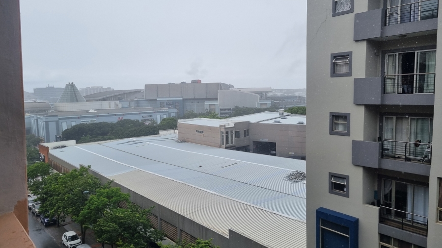 1 Bedroom Property for Sale in New Town Centre KwaZulu-Natal