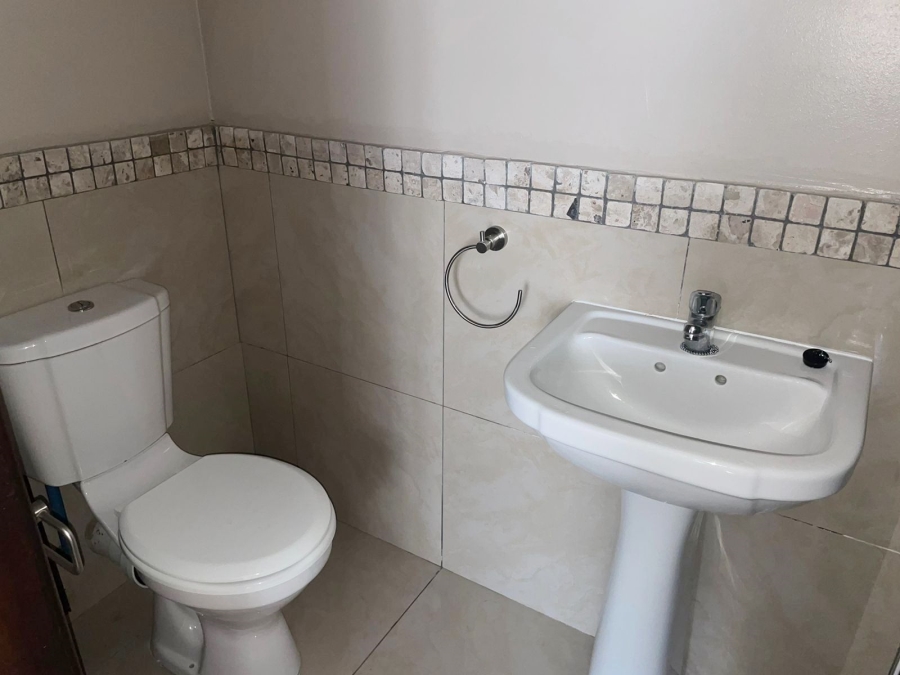 1 Bedroom Property for Sale in New Town Centre KwaZulu-Natal
