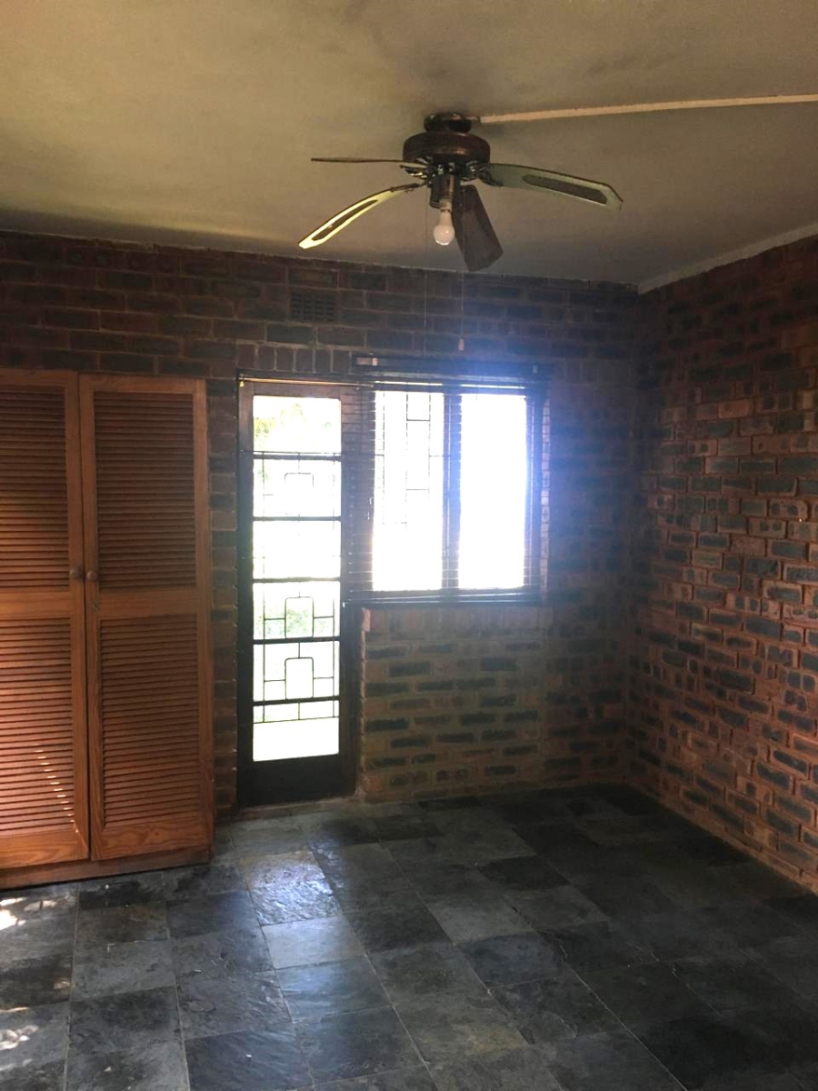 To Let 1 Bedroom Property for Rent in Durban North KwaZulu-Natal