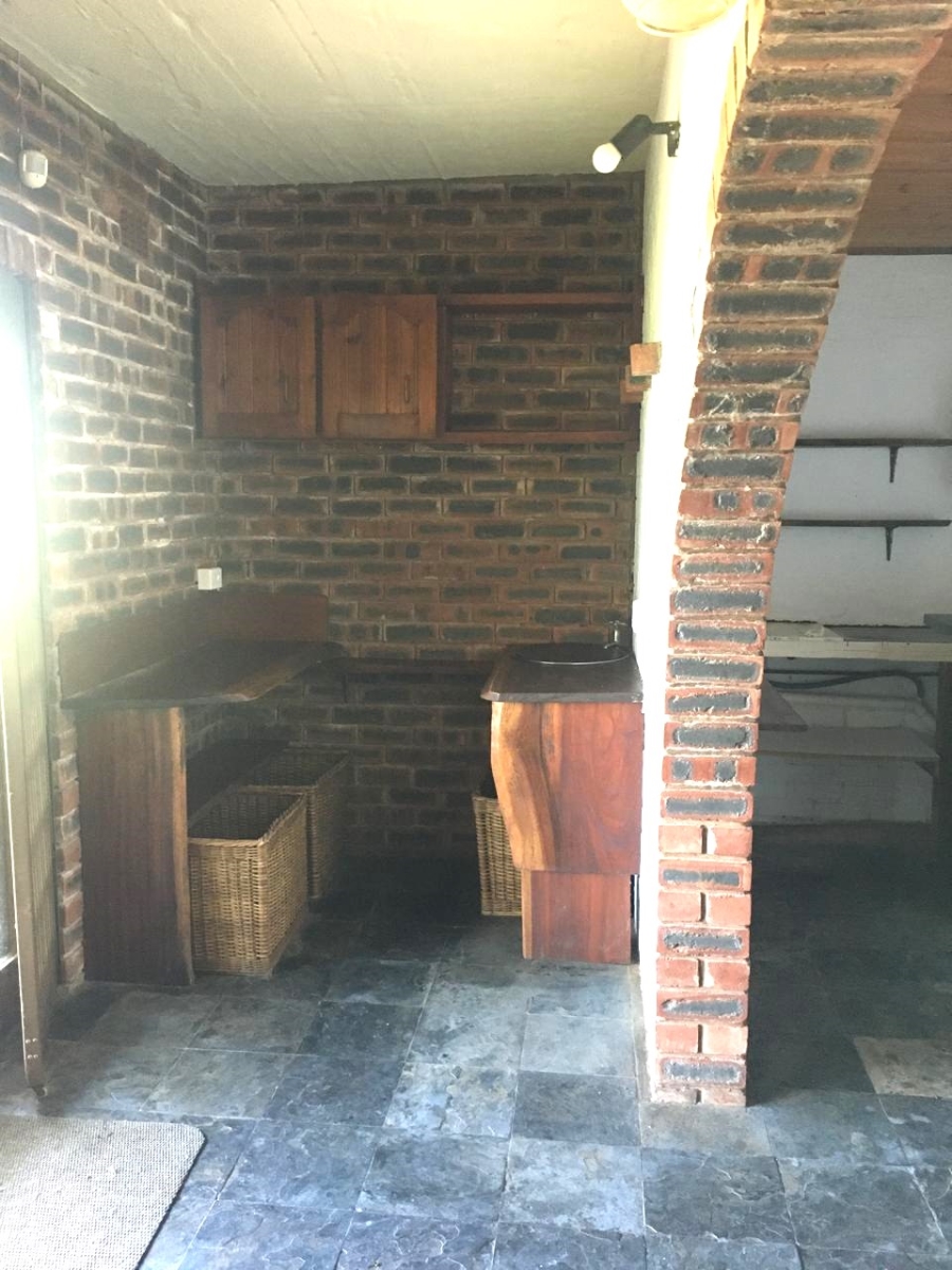 To Let 1 Bedroom Property for Rent in Durban North KwaZulu-Natal