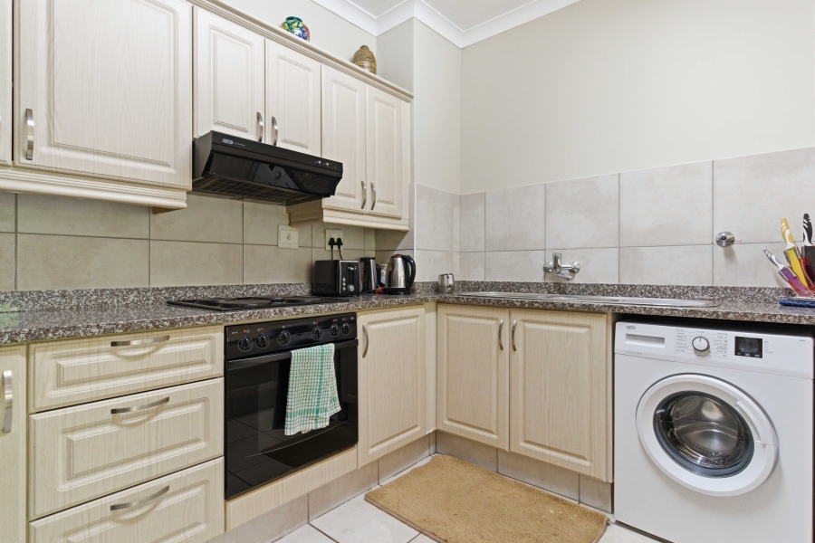 1 Bedroom Property for Sale in Freeland Park KwaZulu-Natal