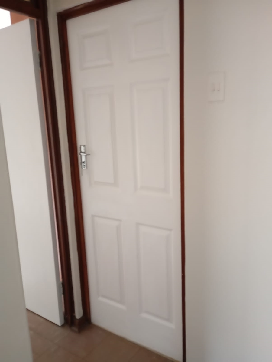 To Let 2 Bedroom Property for Rent in Bluff KwaZulu-Natal