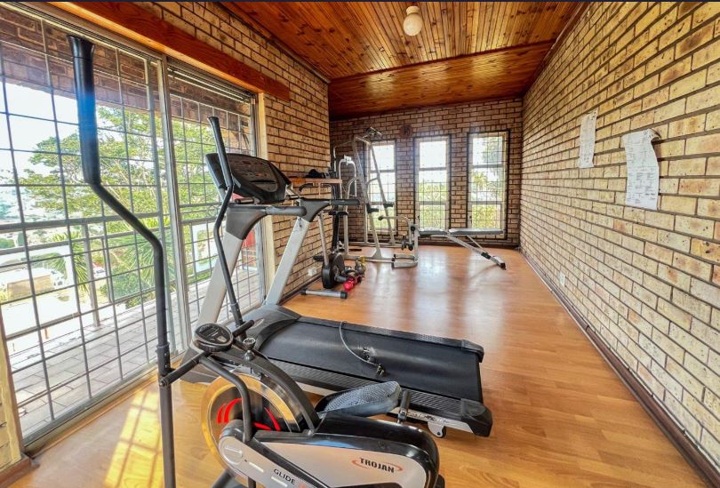 5 Bedroom Property for Sale in Orient Heights KwaZulu-Natal