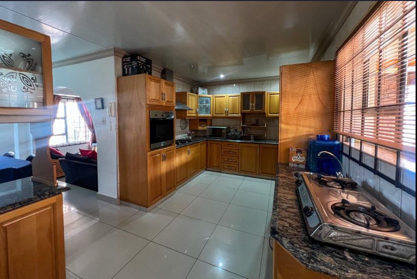 5 Bedroom Property for Sale in Orient Heights KwaZulu-Natal