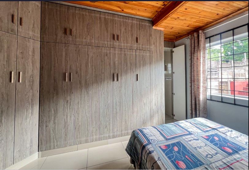 5 Bedroom Property for Sale in Orient Heights KwaZulu-Natal