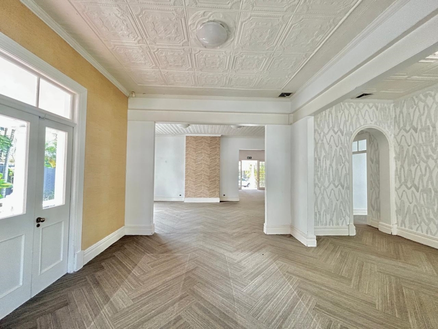 To Let Commercial Property for Rent in Windermere KwaZulu-Natal