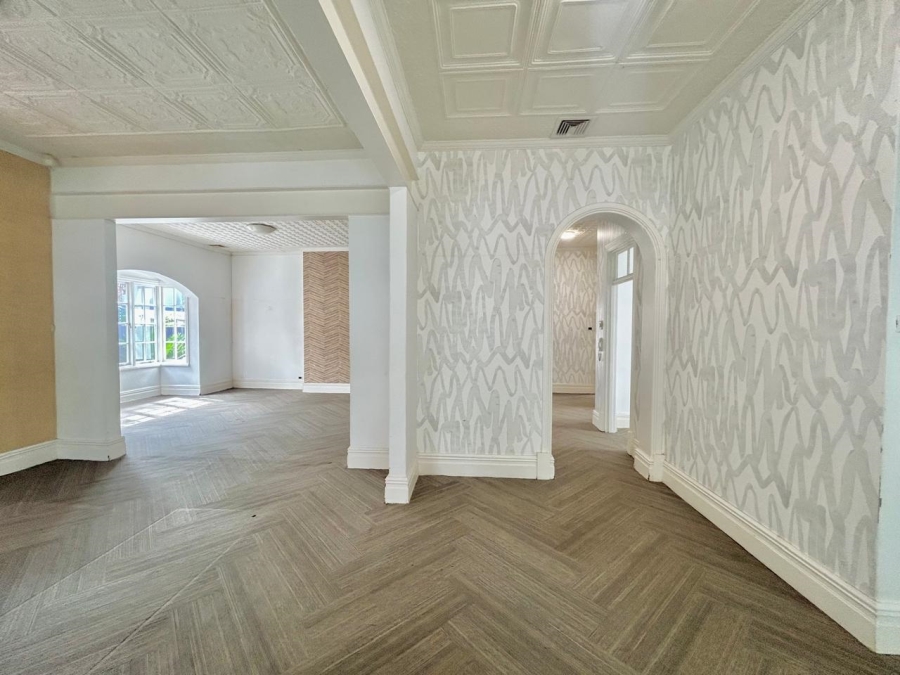 To Let Commercial Property for Rent in Windermere KwaZulu-Natal