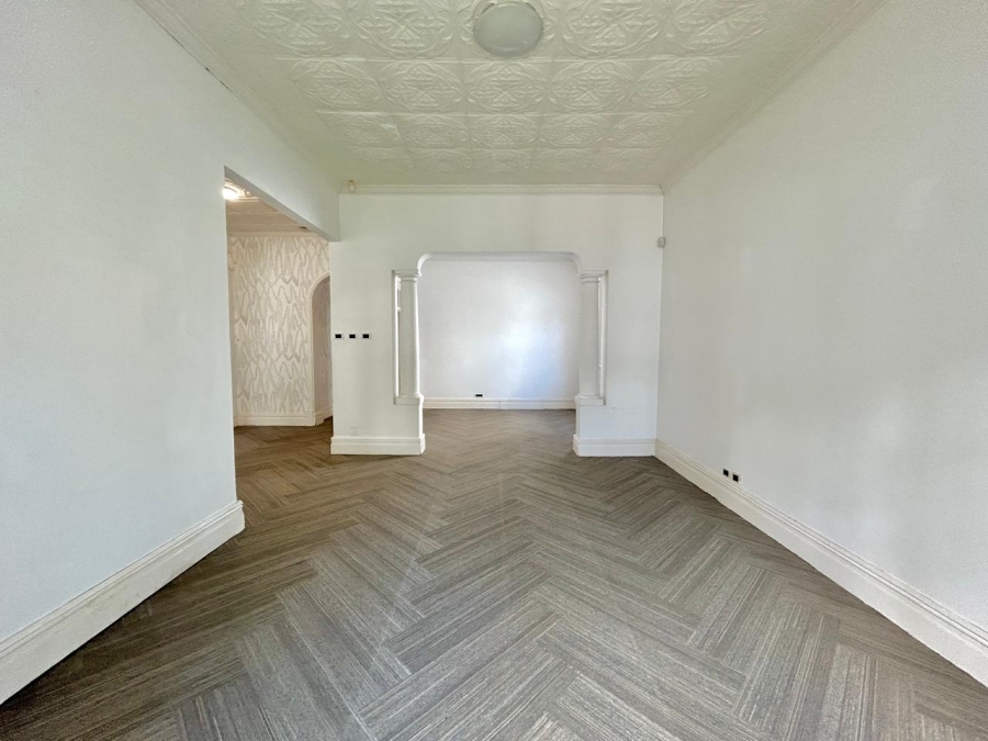 To Let Commercial Property for Rent in Windermere KwaZulu-Natal