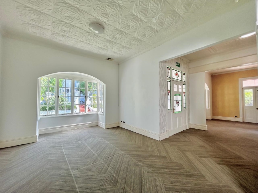 To Let Commercial Property for Rent in Windermere KwaZulu-Natal