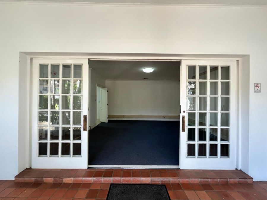 To Let Commercial Property for Rent in Windermere KwaZulu-Natal