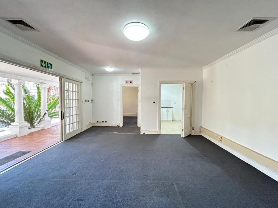 To Let Commercial Property for Rent in Windermere KwaZulu-Natal