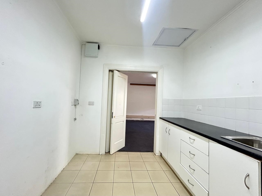 To Let Commercial Property for Rent in Windermere KwaZulu-Natal