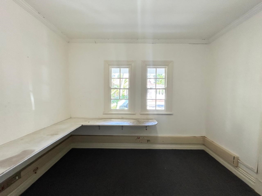 To Let Commercial Property for Rent in Windermere KwaZulu-Natal