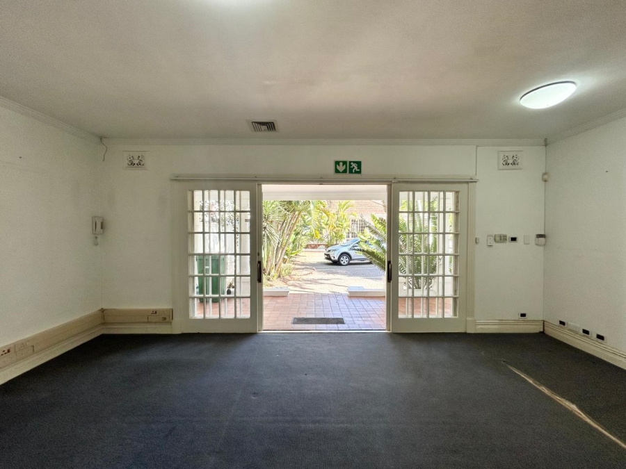 To Let Commercial Property for Rent in Windermere KwaZulu-Natal