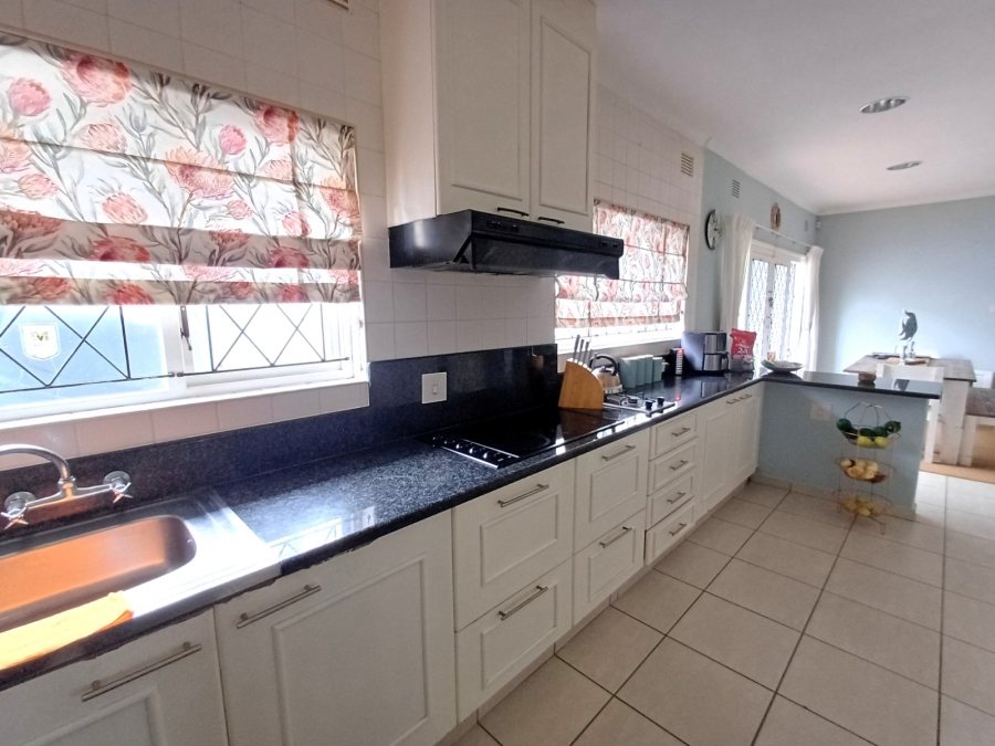To Let 4 Bedroom Property for Rent in Ramsgate KwaZulu-Natal