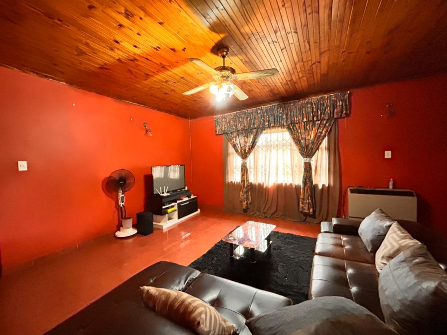 3 Bedroom Property for Sale in Esikhawini KwaZulu-Natal