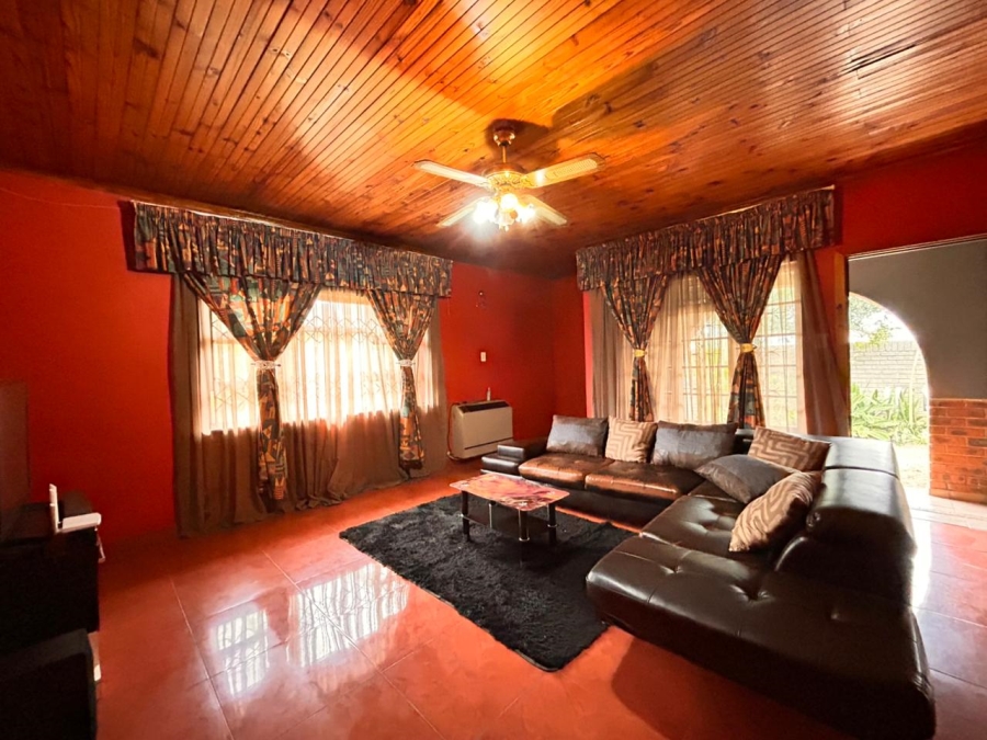 3 Bedroom Property for Sale in Esikhawini KwaZulu-Natal