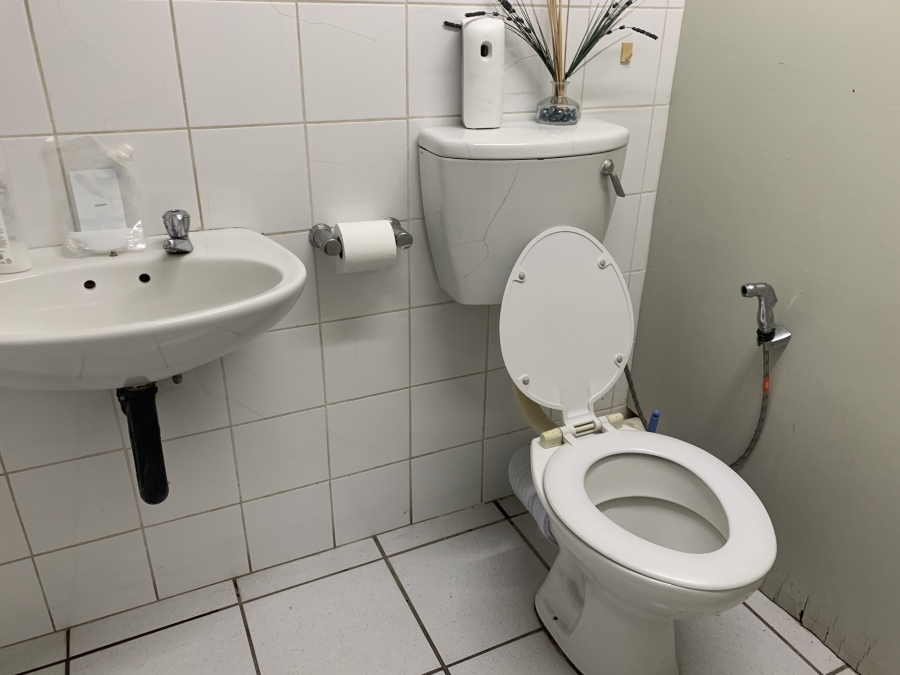 To Let Commercial Property for Rent in La Lucia KwaZulu-Natal