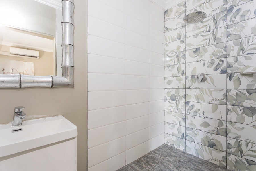 6 Bedroom Property for Sale in Ballito Central KwaZulu-Natal