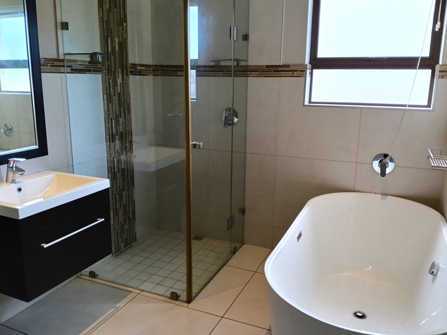 To Let 4 Bedroom Property for Rent in Mzingazi Golf Estate KwaZulu-Natal
