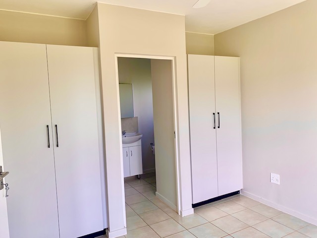 2 Bedroom Property for Sale in North Point KwaZulu-Natal