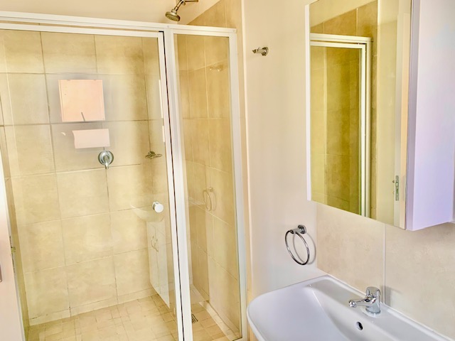 2 Bedroom Property for Sale in North Point KwaZulu-Natal