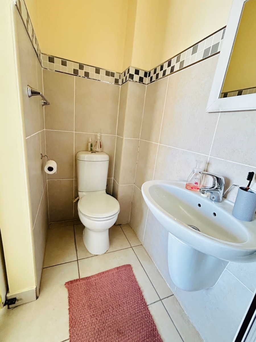 2 Bedroom Property for Sale in Umbilo KwaZulu-Natal