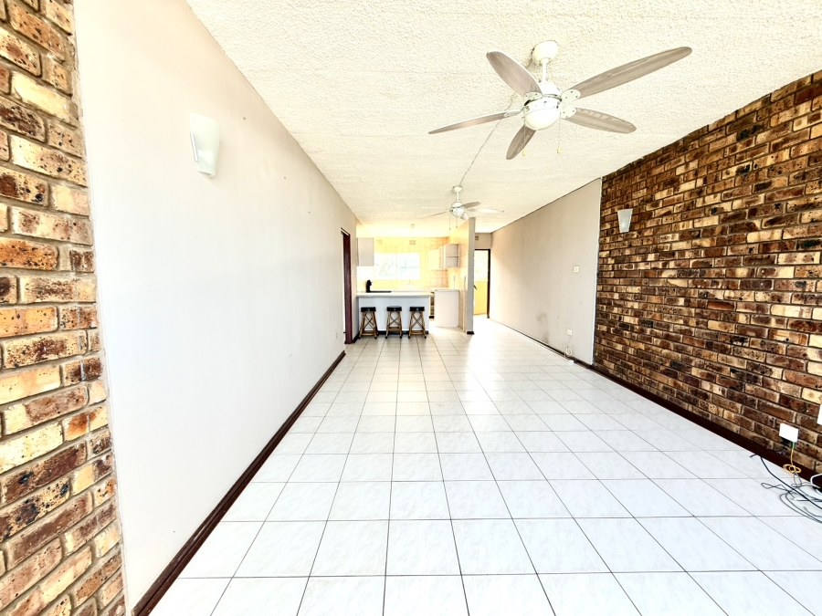 2 Bedroom Property for Sale in Scottburgh Central KwaZulu-Natal