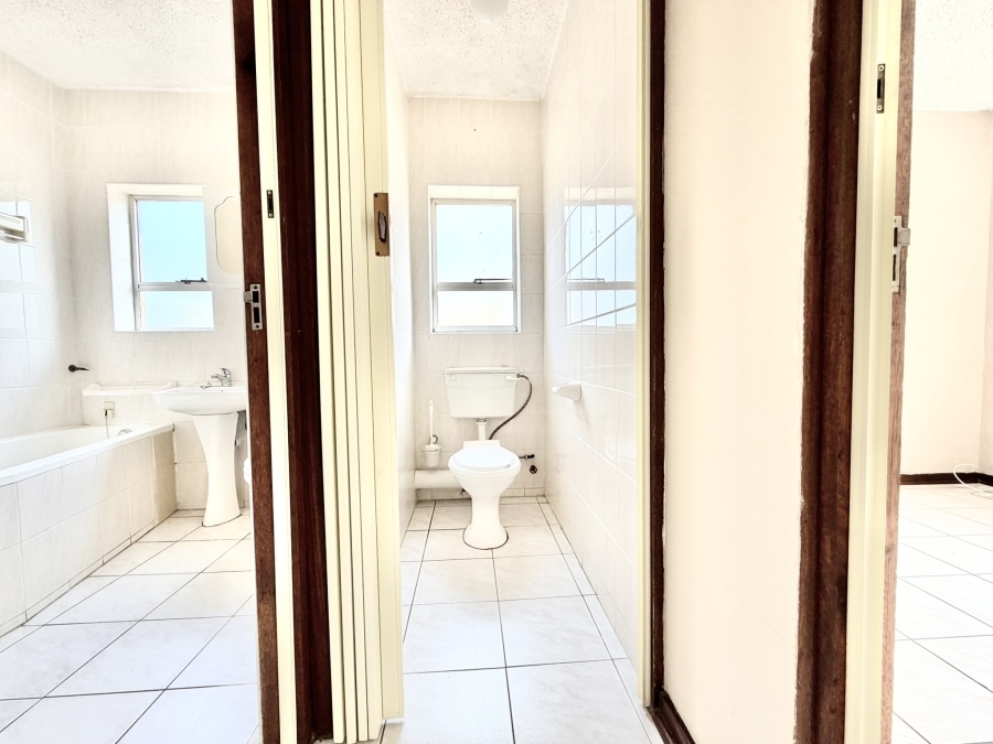 2 Bedroom Property for Sale in Scottburgh Central KwaZulu-Natal