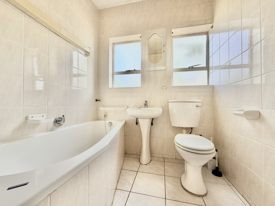 2 Bedroom Property for Sale in Scottburgh Central KwaZulu-Natal