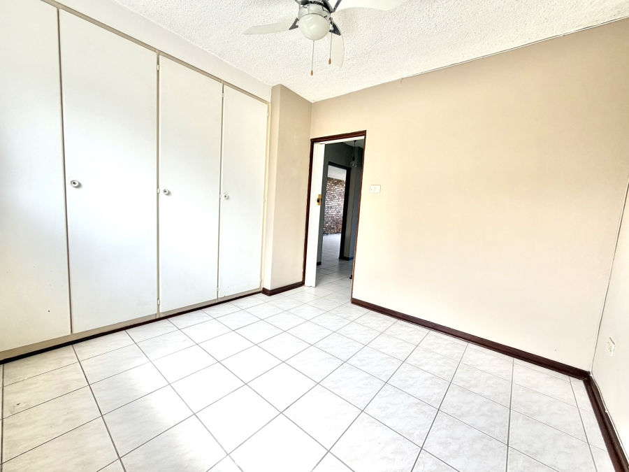 2 Bedroom Property for Sale in Scottburgh Central KwaZulu-Natal