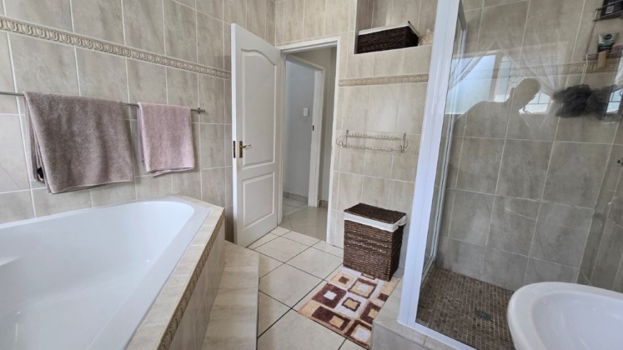 4 Bedroom Property for Sale in The Wolds KwaZulu-Natal