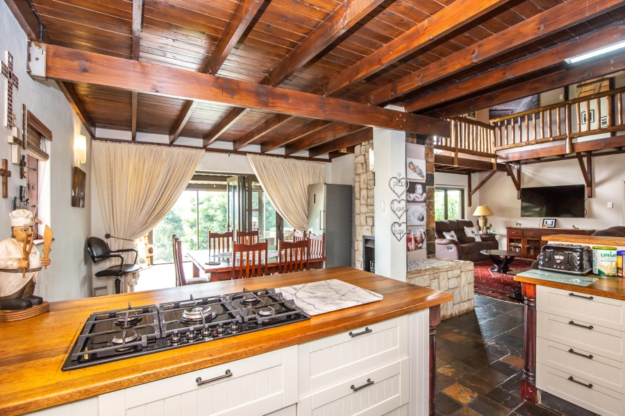 4 Bedroom Property for Sale in Winston Park KwaZulu-Natal