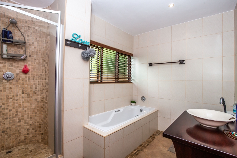 4 Bedroom Property for Sale in Winston Park KwaZulu-Natal