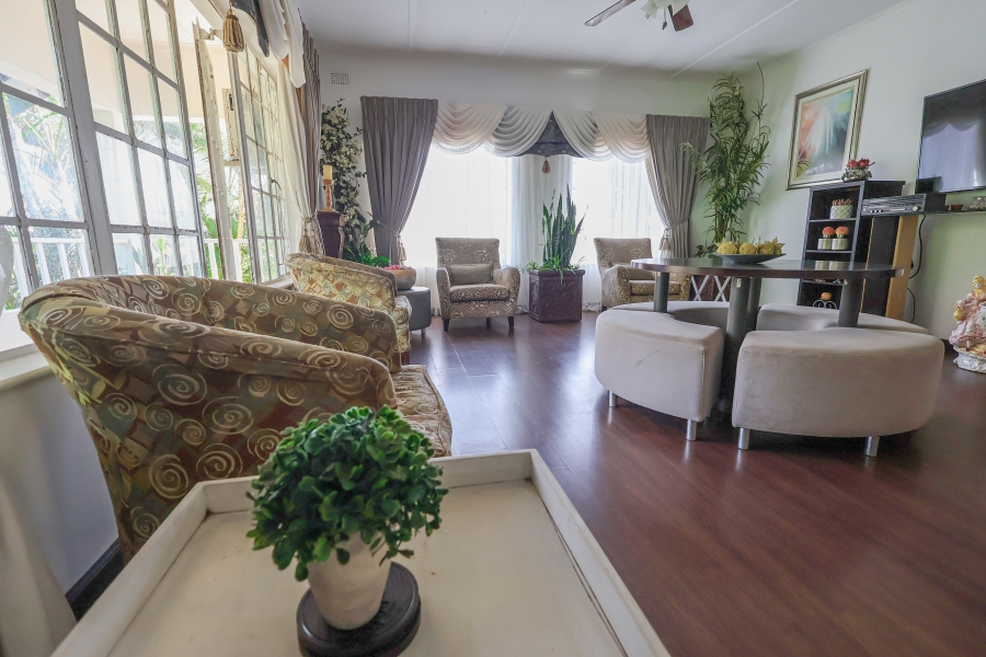 4 Bedroom Property for Sale in Amanzimtoti KwaZulu-Natal