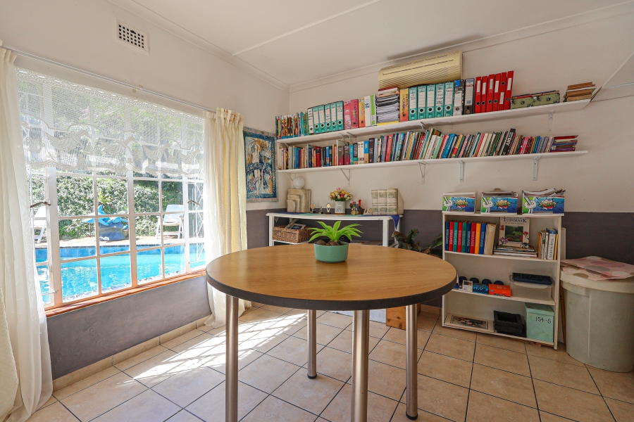 4 Bedroom Property for Sale in Amanzimtoti KwaZulu-Natal