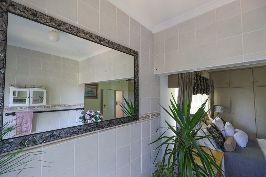 4 Bedroom Property for Sale in Amanzimtoti KwaZulu-Natal