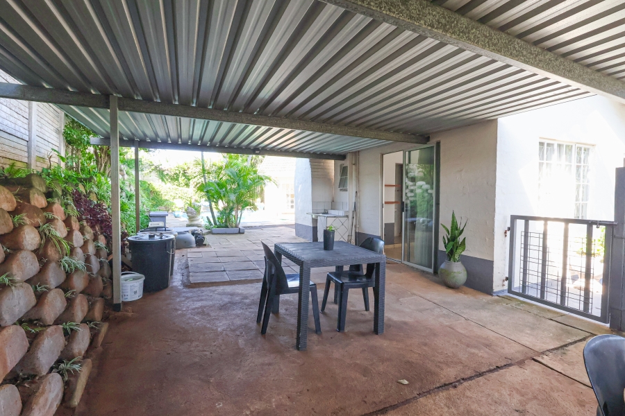 4 Bedroom Property for Sale in Amanzimtoti KwaZulu-Natal