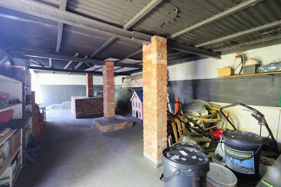 4 Bedroom Property for Sale in Amanzimtoti KwaZulu-Natal