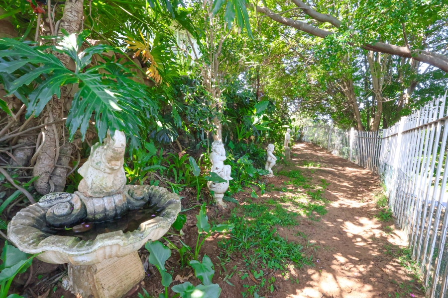 4 Bedroom Property for Sale in Amanzimtoti KwaZulu-Natal