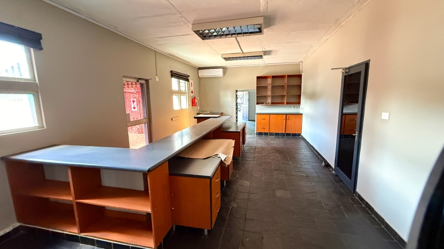To Let commercial Property for Rent in Glen Anil KwaZulu-Natal