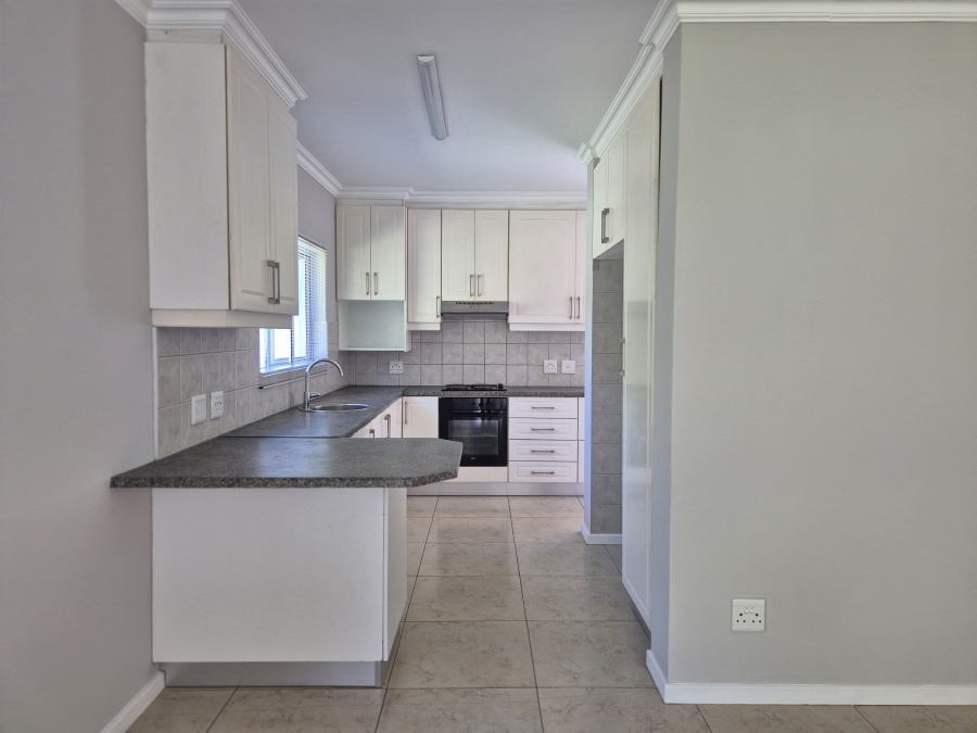 To Let 4 Bedroom Property for Rent in Ballito Central KwaZulu-Natal