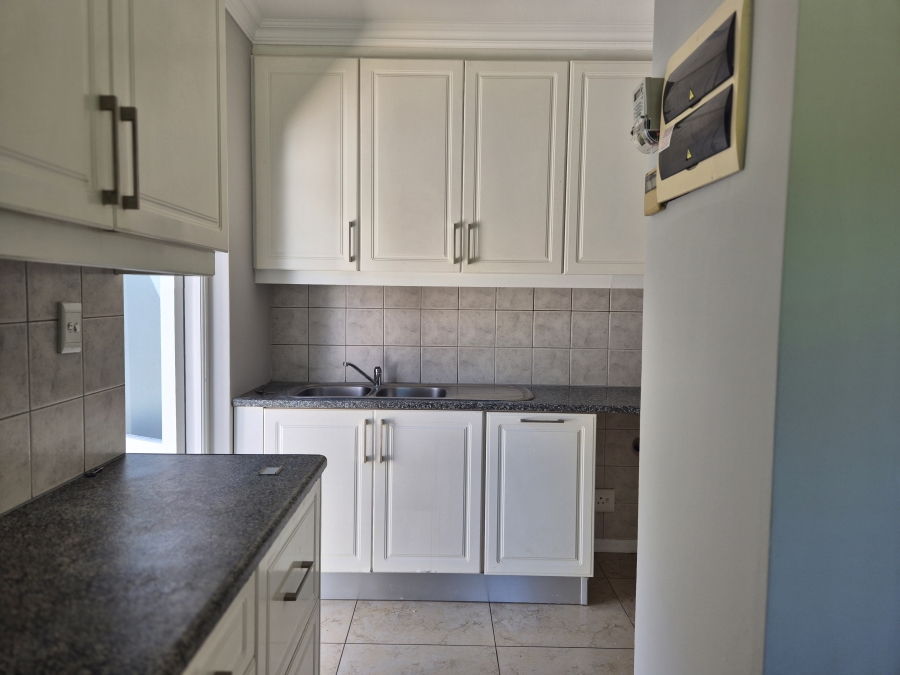 To Let 4 Bedroom Property for Rent in Ballito Central KwaZulu-Natal