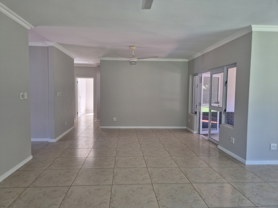 To Let 4 Bedroom Property for Rent in Ballito Central KwaZulu-Natal