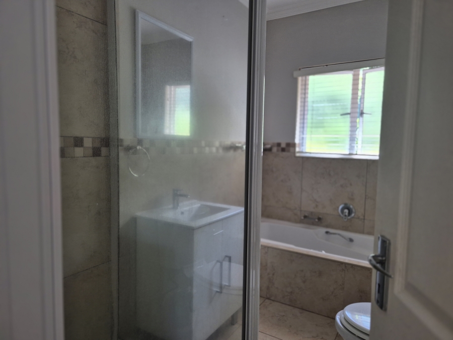 To Let 4 Bedroom Property for Rent in Ballito Central KwaZulu-Natal