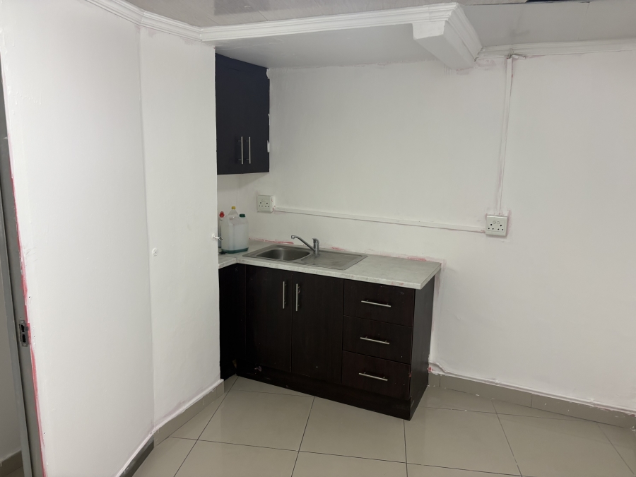 To Let Commercial Property for Rent in South Beach KwaZulu-Natal