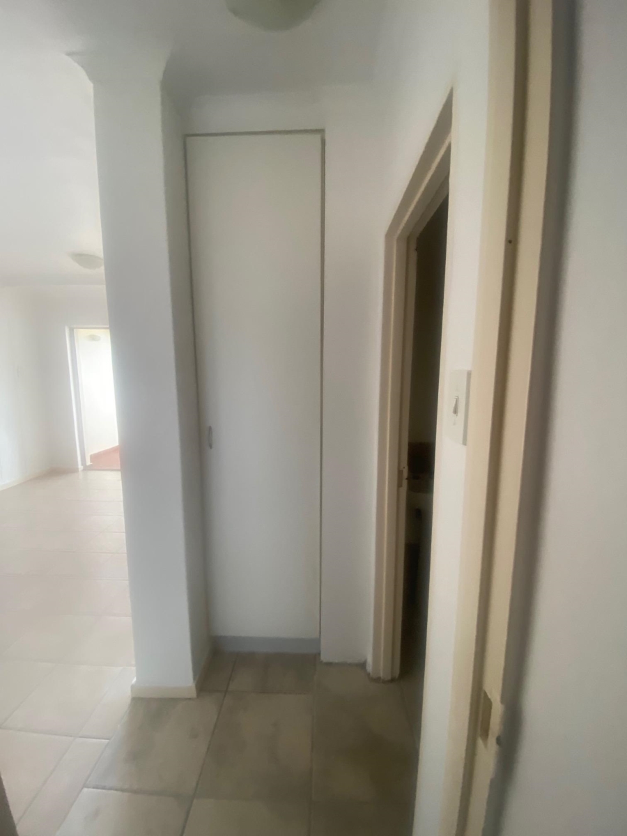 To Let 1 Bedroom Property for Rent in Chase Valley KwaZulu-Natal