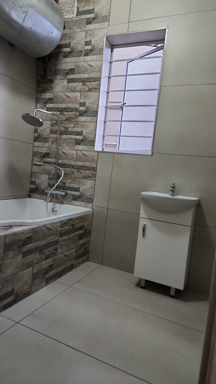 To Let 2 Bedroom Property for Rent in Glenwood KwaZulu-Natal